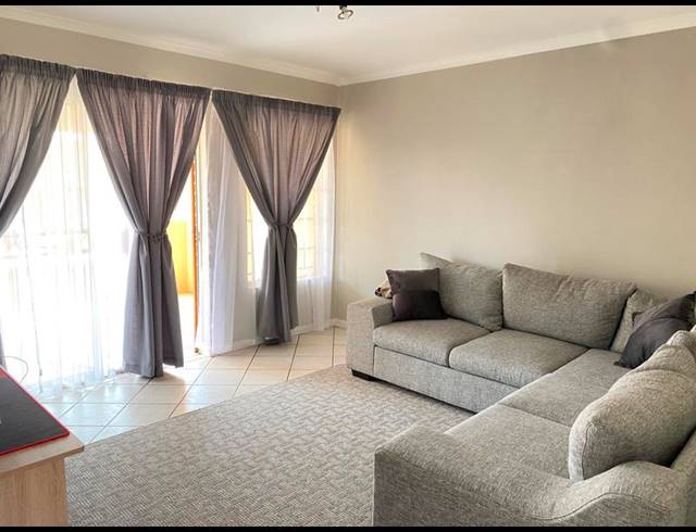 2 BEDROOM APARTMENT FOR SALE IN AMBERFIELD